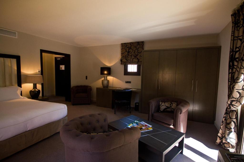 רוקברון-סור-ארז'נס Le Daya Hotel & Spa - Boutique Hotel חדר תמונה