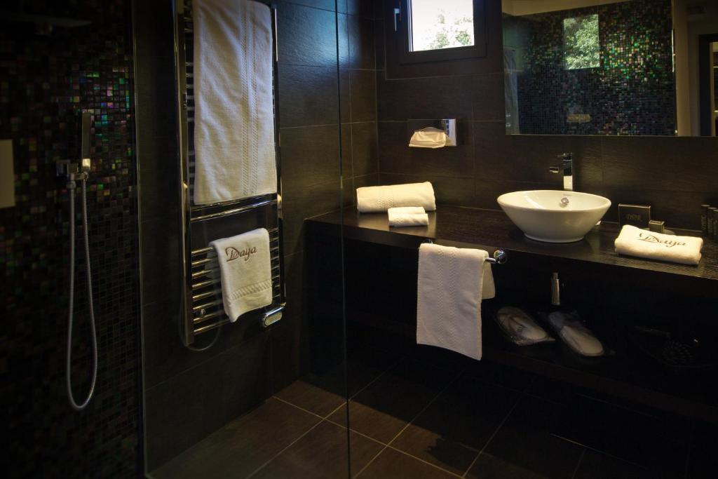 רוקברון-סור-ארז'נס Le Daya Hotel & Spa - Boutique Hotel חדר תמונה