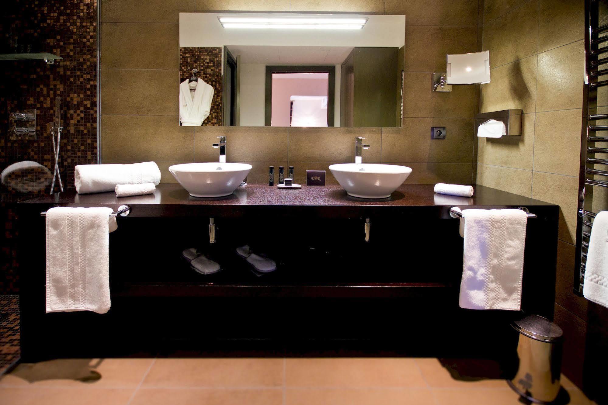 רוקברון-סור-ארז'נס Le Daya Hotel & Spa - Boutique Hotel מראה חיצוני תמונה