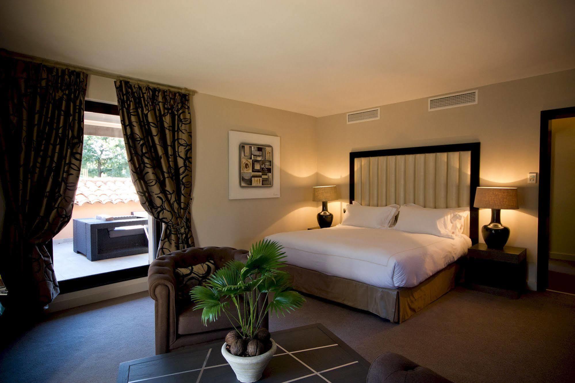 רוקברון-סור-ארז'נס Le Daya Hotel & Spa - Boutique Hotel מראה חיצוני תמונה