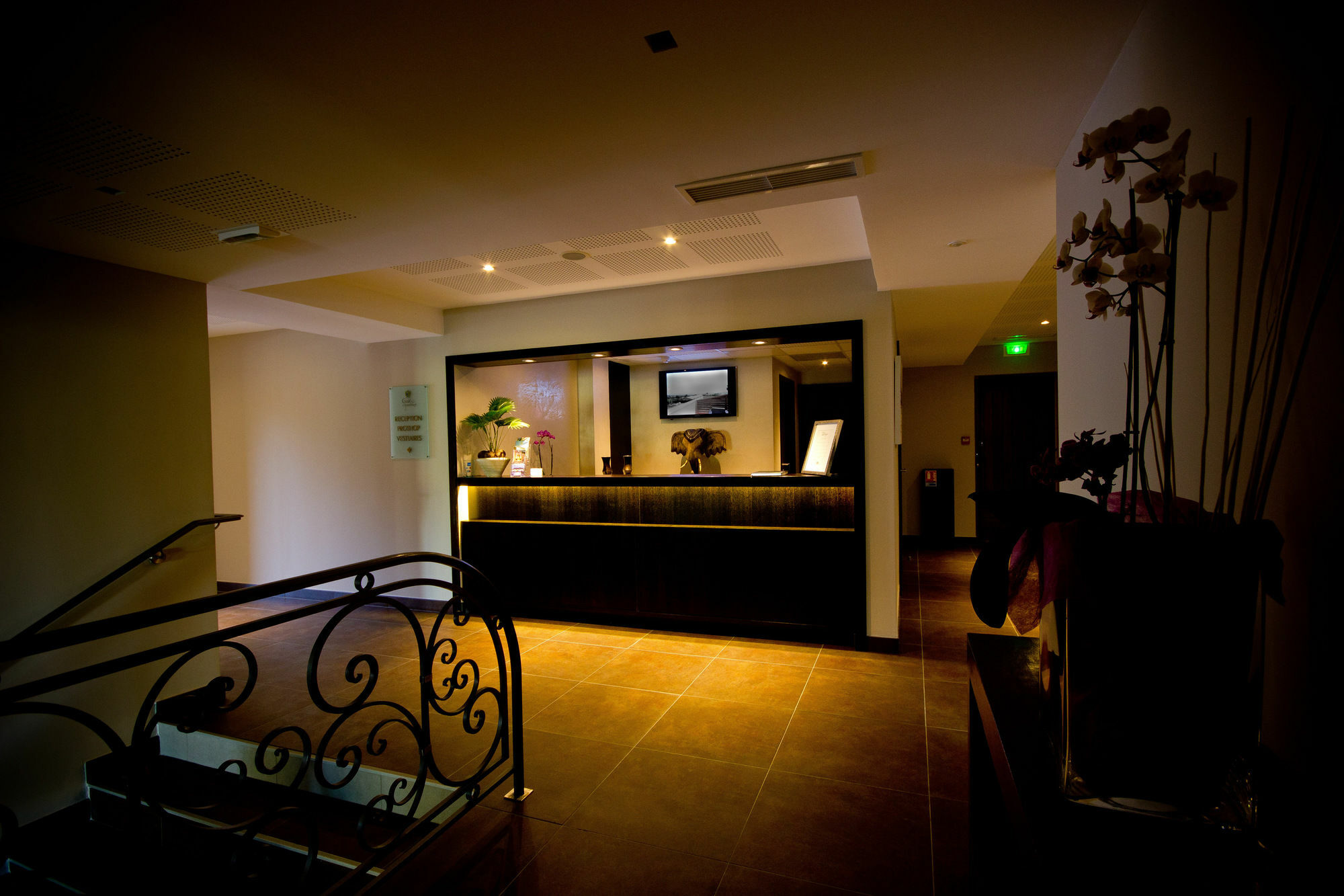 רוקברון-סור-ארז'נס Le Daya Hotel & Spa - Boutique Hotel מראה חיצוני תמונה